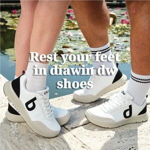 Men's  or wamen White and Black Sneakers